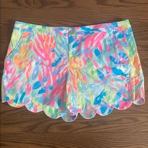 NWOT Lilly Pulitzer Buttercup Scallop Shorts